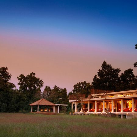 Mahua Kothi Hotell Tāla Exteriör bild