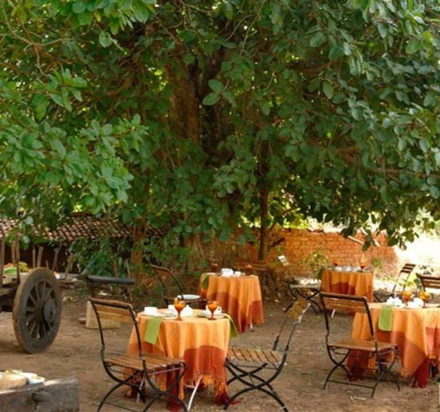 Mahua Kothi Hotell Tāla Exteriör bild